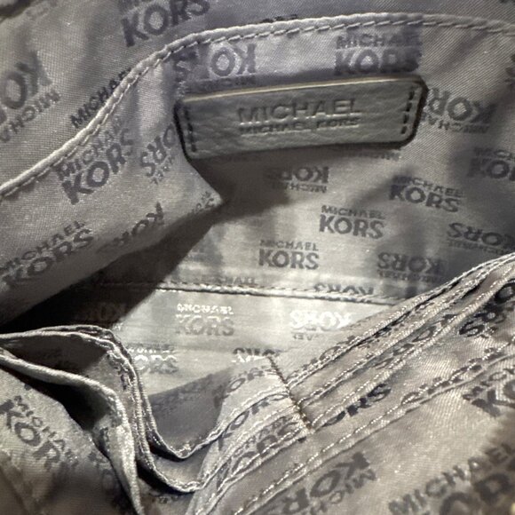 MICHAEL KORS Gray Pebble Leather Wristlet Zip Top - Picture 5 of 9